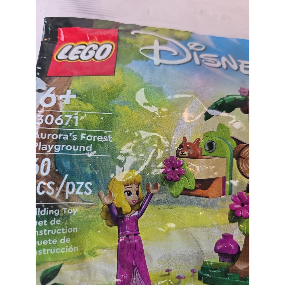 LEGO Disney Princess: Aurora's Forest Playground (30671) - Picture 3 of 5